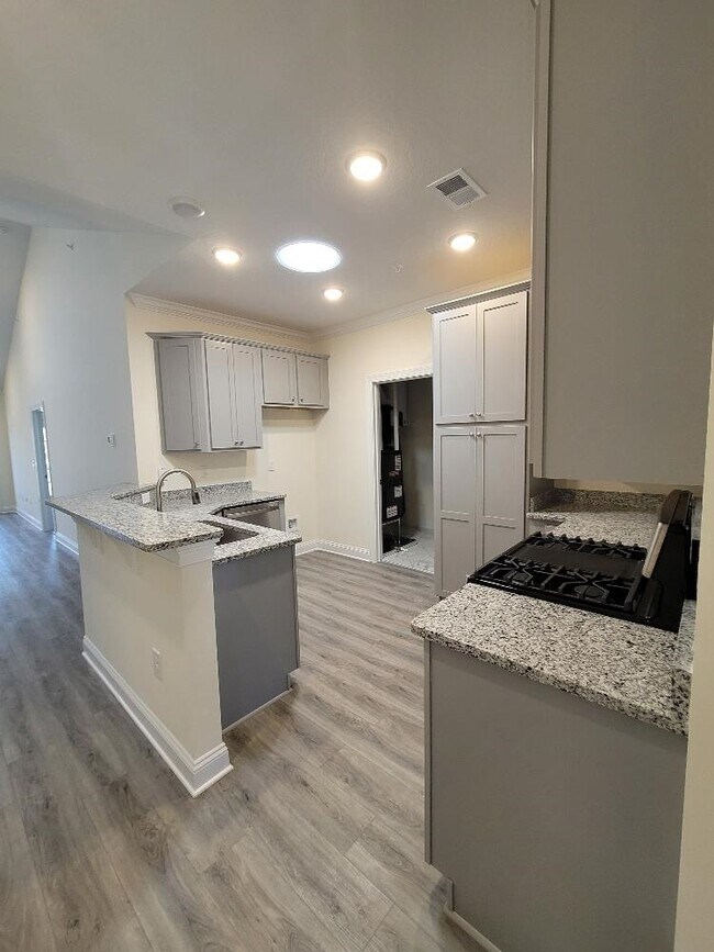 949 Jackline Pl