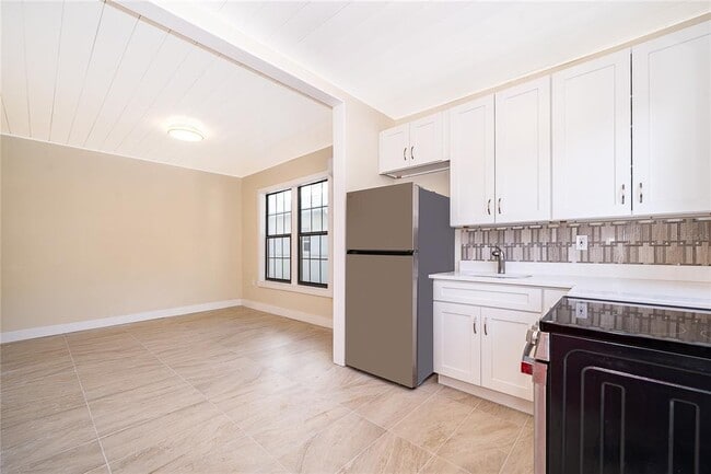 Photo - 601 Delaney Park Dr Unidad 2