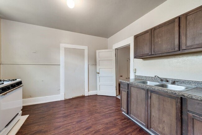 Photo - 1615 Alston Ave Unidad B