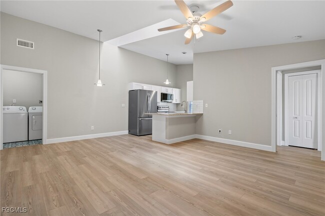 Building Photo - 5105 SW Courtyards Ct Rental