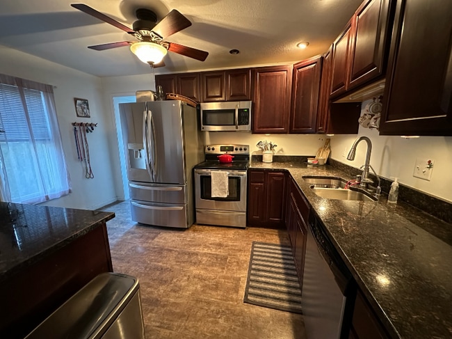 Photo - 1141 Water St