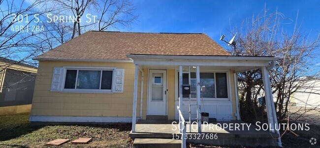 Building Photo - 4BD/2BA House