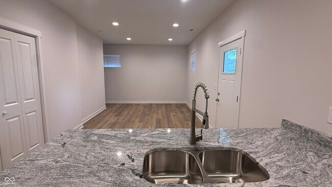 Photo - 409 N Walcott St