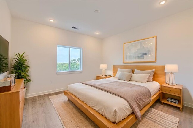 Photo - 4802 S Congress Ave Unit 305