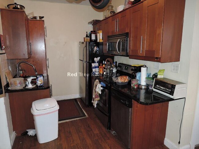 Photo - 72 Hillside St