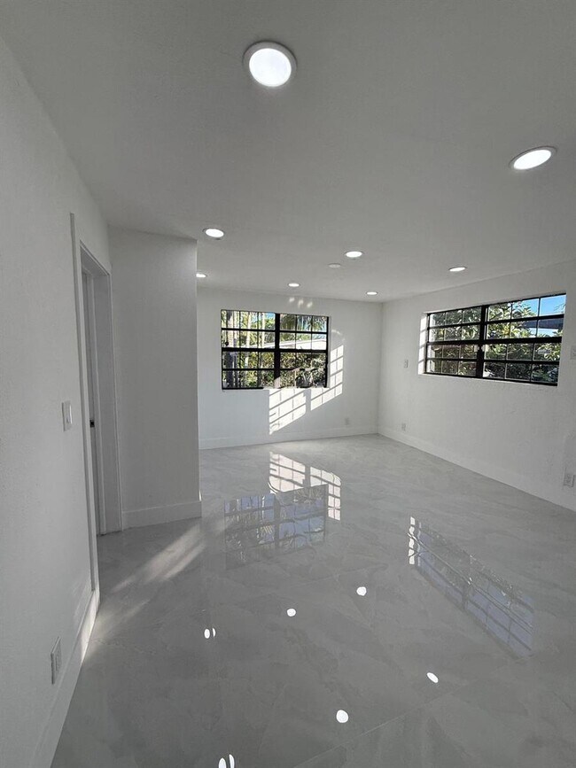 Photo - 4400 SW 36th St
