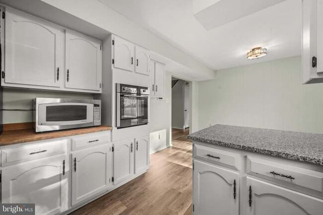 Photo - 5505 Butterworth Ct