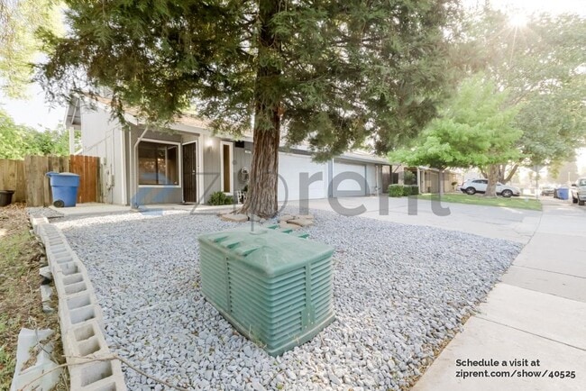 Photo - 1641 Teralba Way House