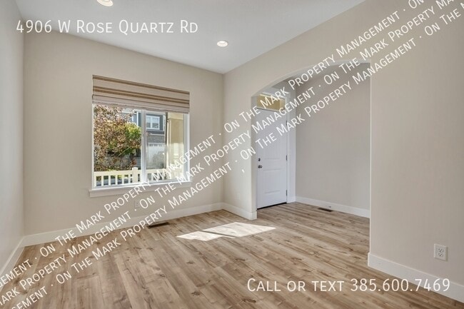 Photo - 4906 W Rose Quartz