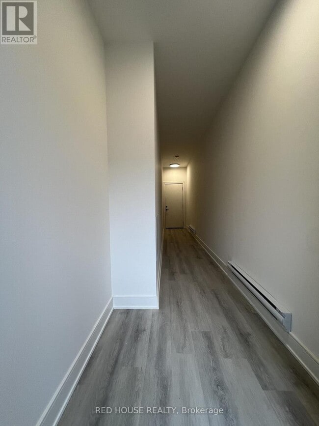 Photo - 138 Everett Cmn