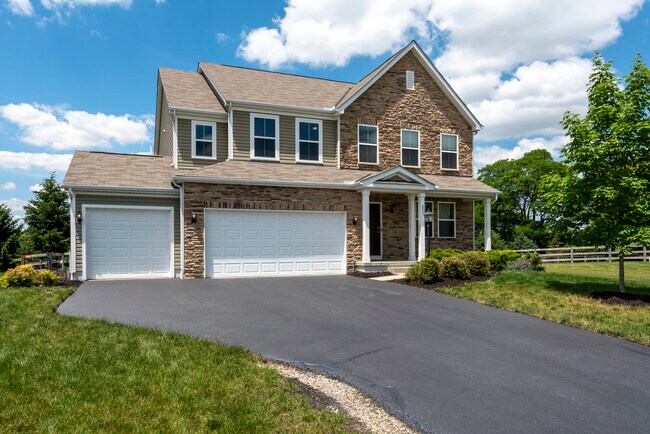 Photo - 652 Maple Vista Dr