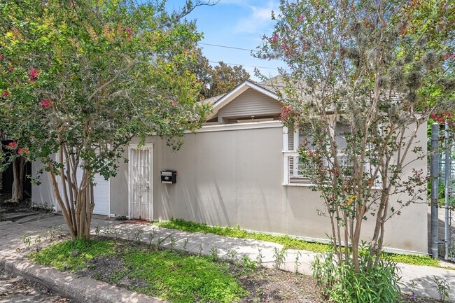 Photo - 304 Bomar St