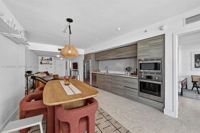 Photo - 6620 Indian Creek Dr Unit 416