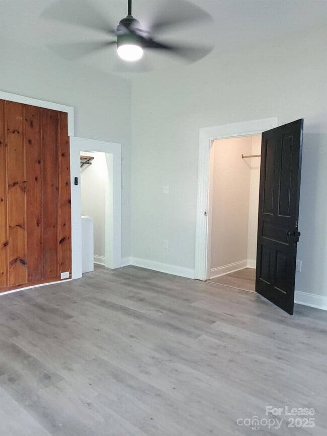 Photo - 238 S Main St Unidad a