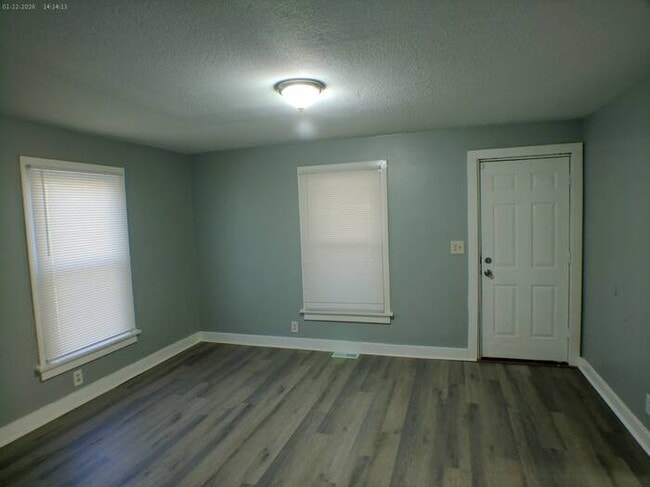 Photo - Charming 4-bedroom and 2 full baths home located in Independence, MO.