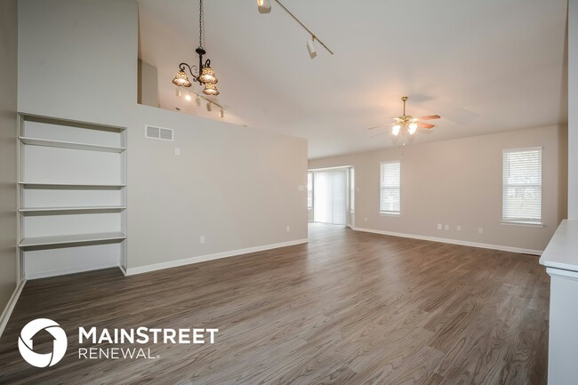 Photo - 2737 Whitecreek Ln