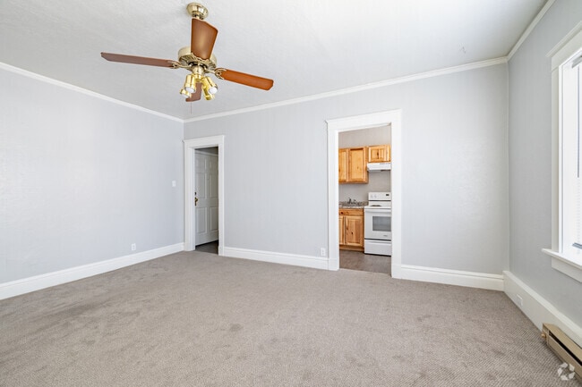 Studio, 1BA - 504SF -Living Room / Bedroom