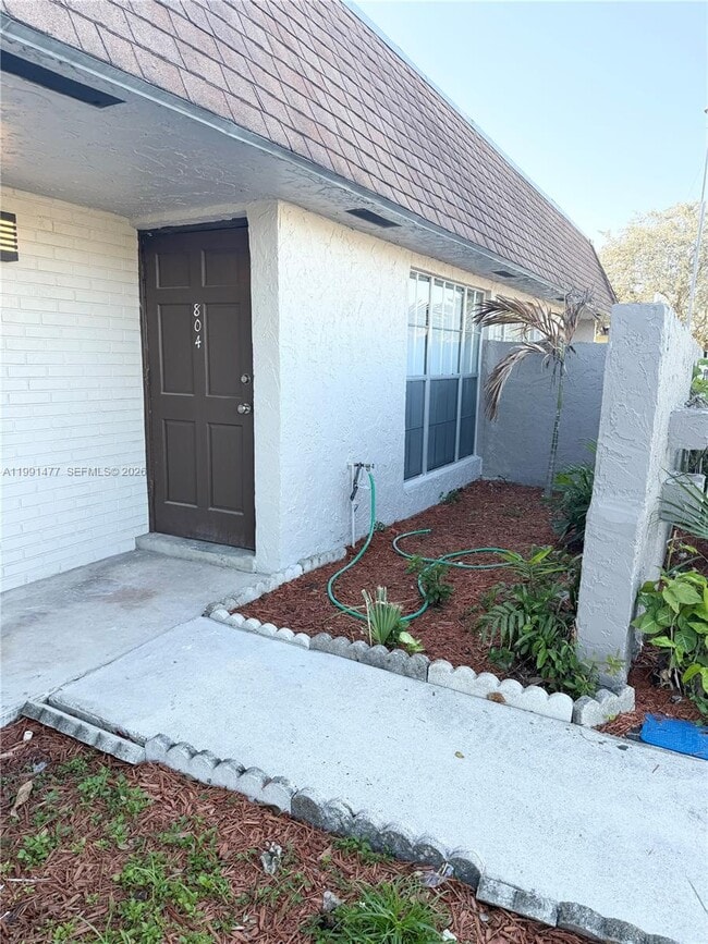 Photo - 804 SW 73rd Ave Unidad 12