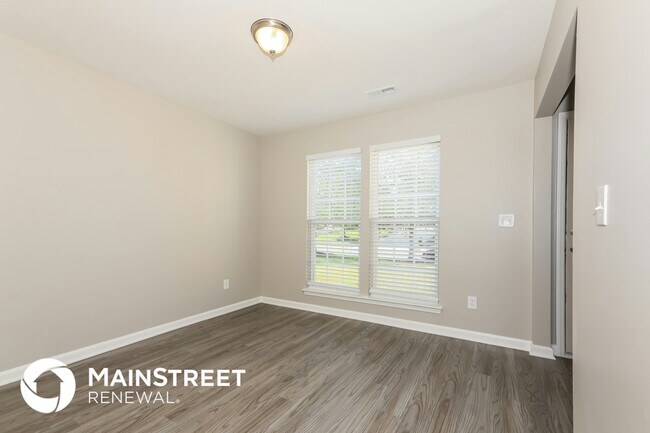 Photo - 7037 Honey Tree Ln