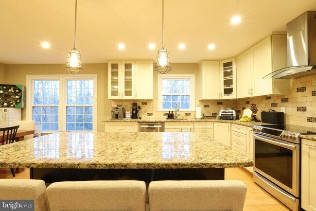 Photo - 7966 Hidden Bridge Dr