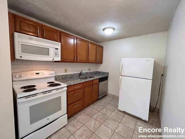 Photo - 71 Gardner St