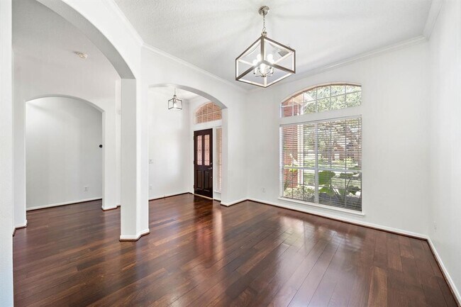 Photo - 23202 Sawleaf Cir