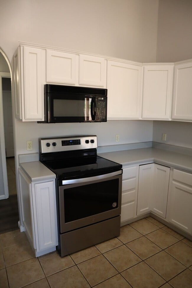 Photo - Livable, Lovable, & Available!