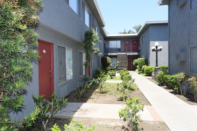 Walkways - Casa Royale Apartments