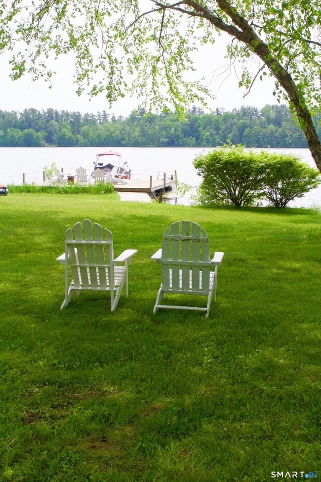 Photo - 310 Twin Lakes Rd