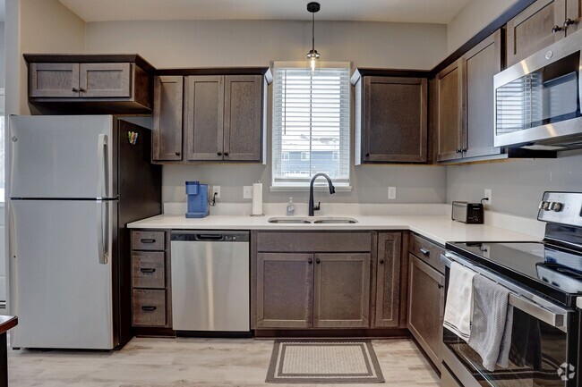 Building Photo - New-Willow Cascades Townhomes!