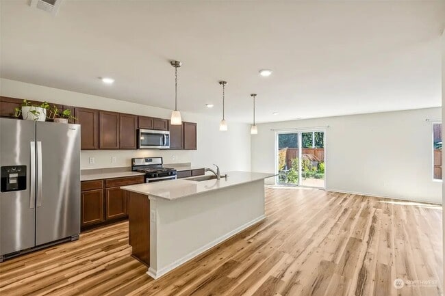 Cocina - 1389 92nd Way SE