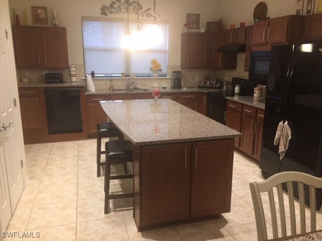 Photo - 5728 Mayflower Way