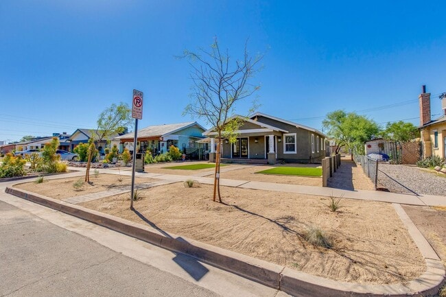 Building Photo - 1329 Unit 1329 1