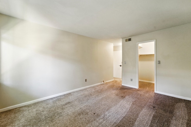 Photo - 303 Tradewinds Dr Unidad 8
