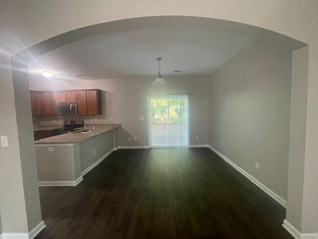 Photo - CedarVillage1025(Warranty) Unidad 1