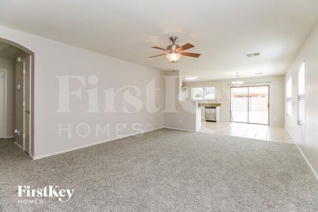 Photo - 33129 N Roadrunner Ln