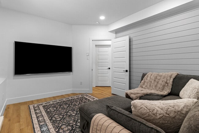 Photo - 54 Old Flatrock Rd Unité SI FL2-ID1438838P