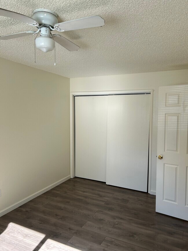 Bedroom - Quail Ridge Apartments