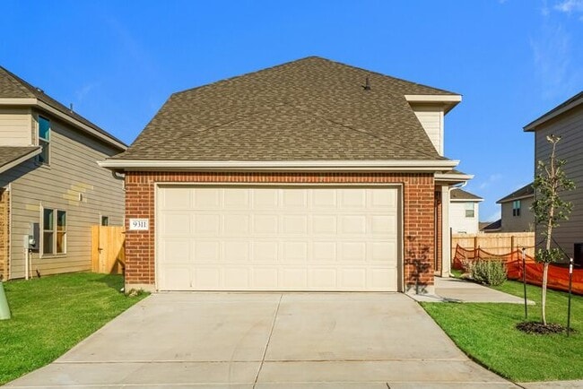 Photo - 9311 Green Flora Ct House