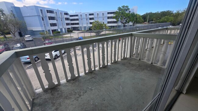 Photo - 15221 NE 6th Ave Unit A210