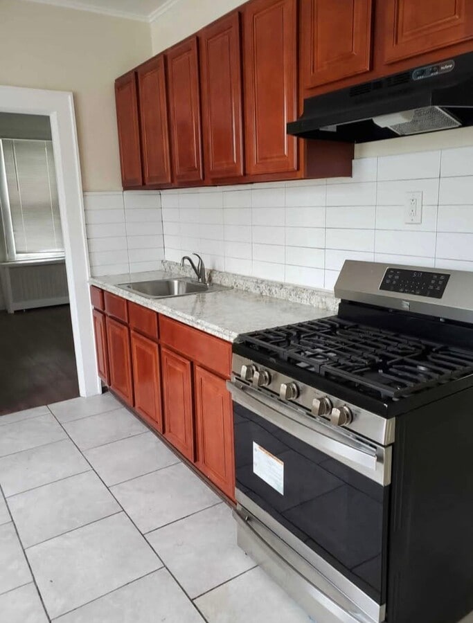 Photo - 71 Laventhal Ave