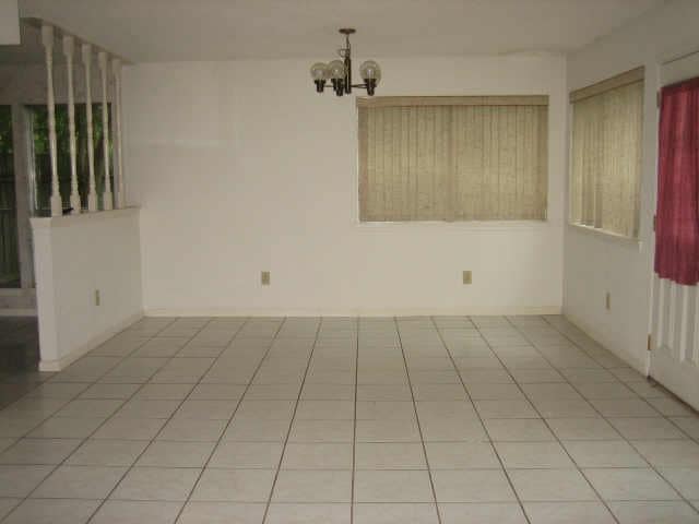 Photo - 2919 Great Lakes Ave