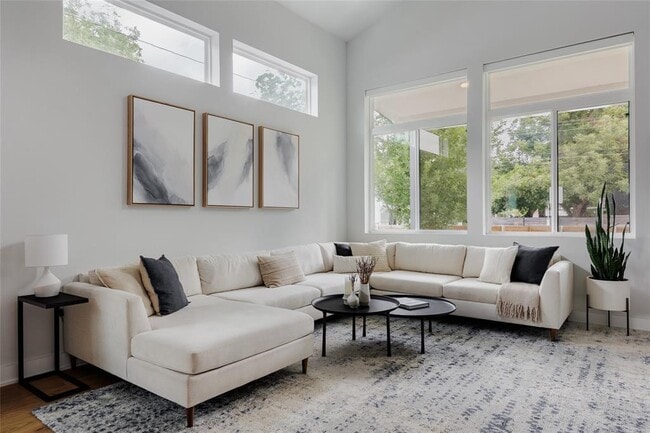 Photo - 1401 Holly St