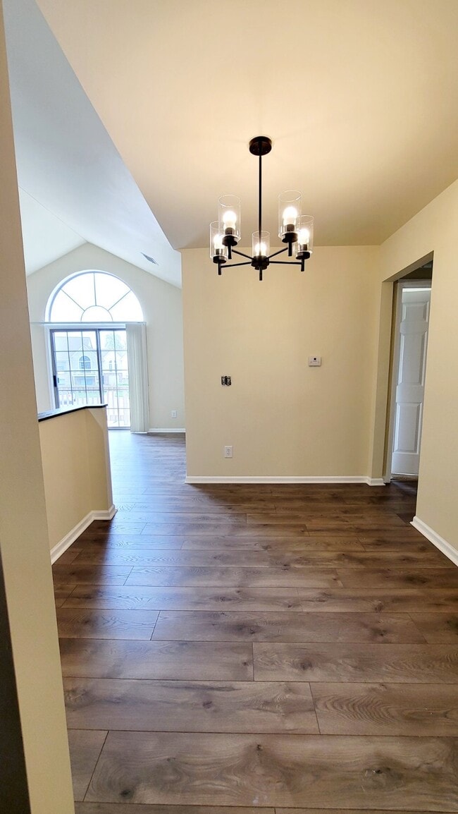 Photo - 245 Brookwood Dr Unit 5