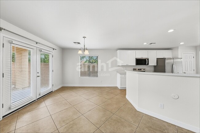 16134 W Hope Dr