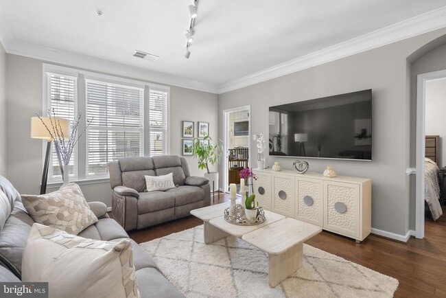 Building Photo - 27 Booth St Unit 346
