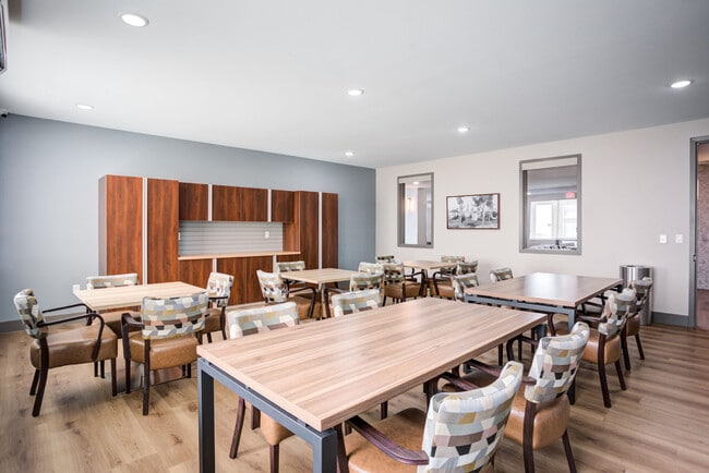 Photo - Vintage at Washington Station