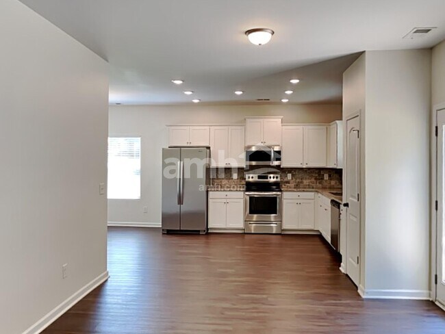 Photo - 306 Stable View Loop