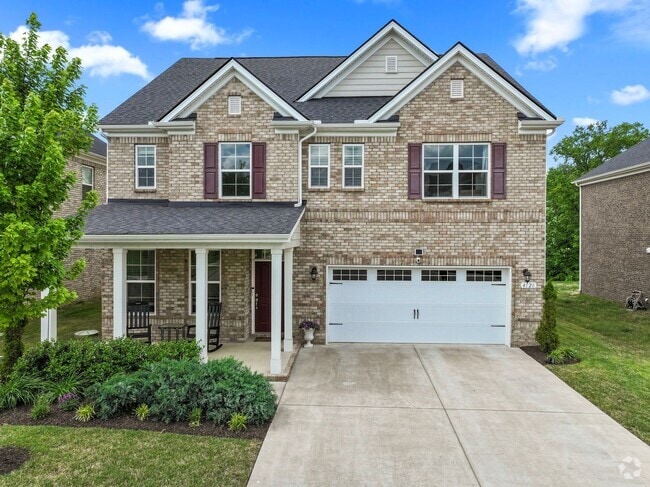 Building Photo - **LIKE-NEW UPGRADED HOME WITH FENCED YARD ...
