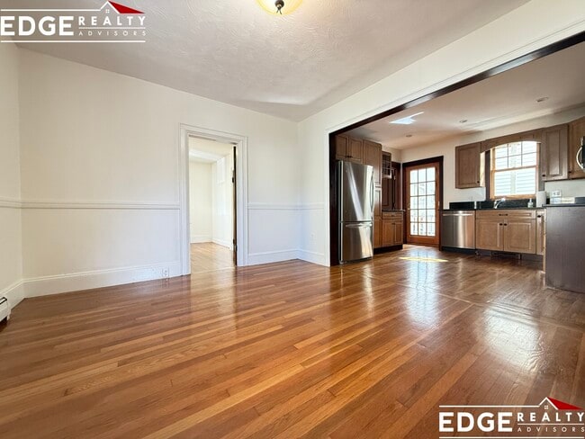 Photo - 22 Saybrook St